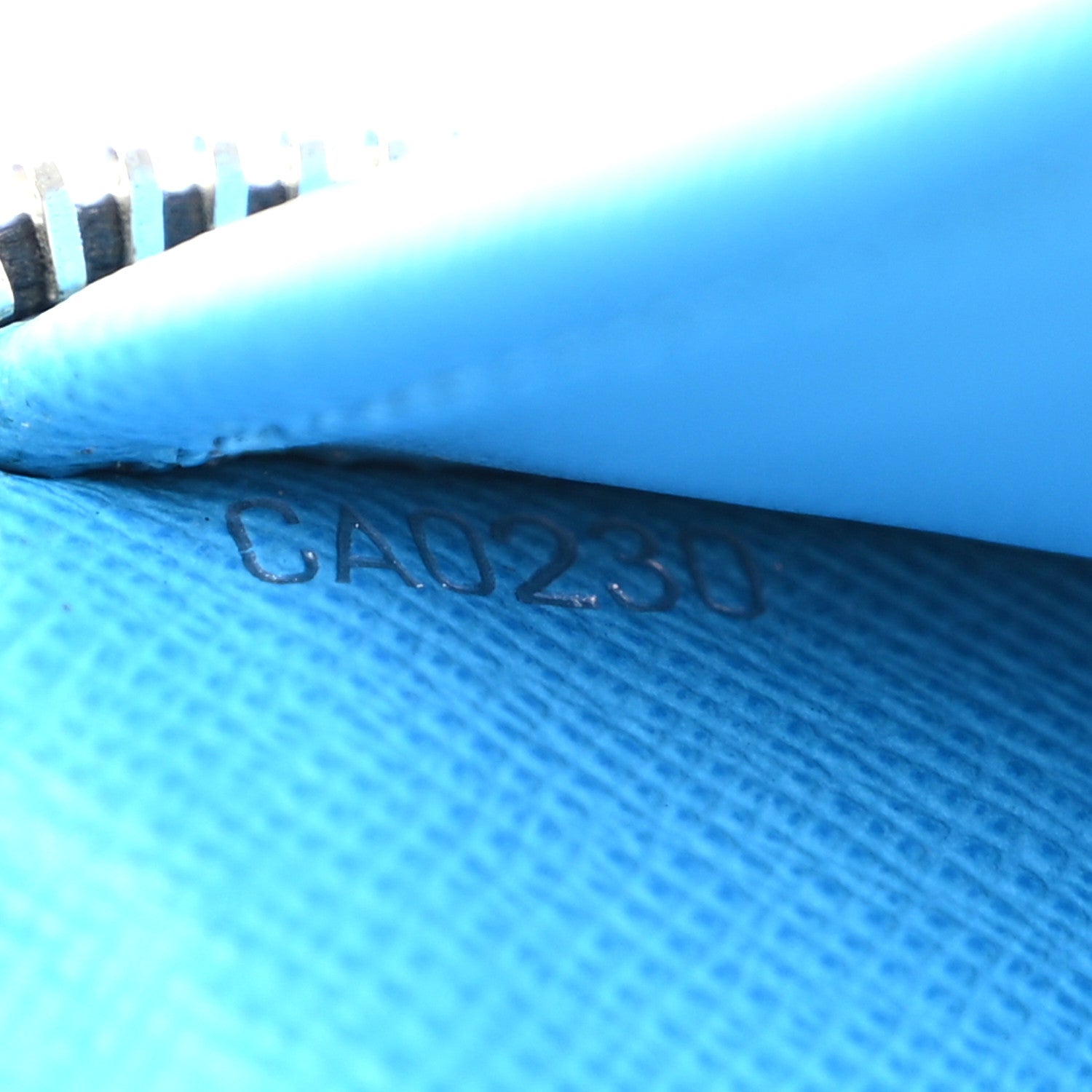 Louis Vuitton Taigarama Vertical Zippy Wallet Blue Lagoon 7 of 7