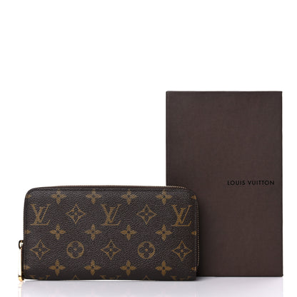 Louis Vuitton Monogram Zippy Wallet 10 of 10