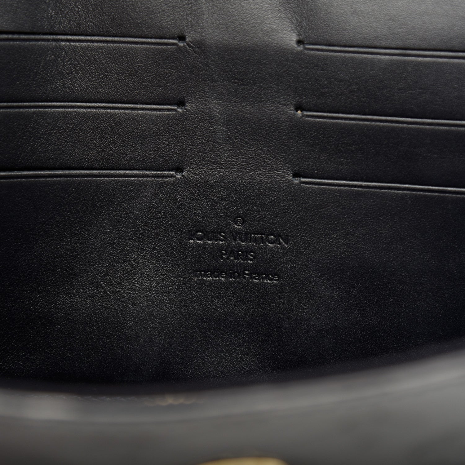 Louis Vuitton Vernis Rossmore MM Noir Magnetique 6 of 6