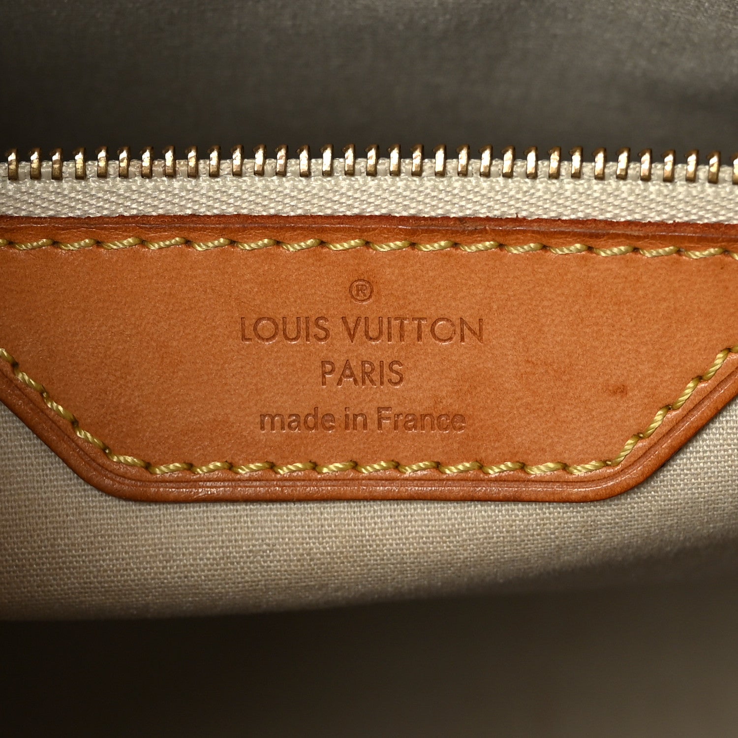Louis Vuitton Vernis Brea MM Blanc Corail 5 of 9