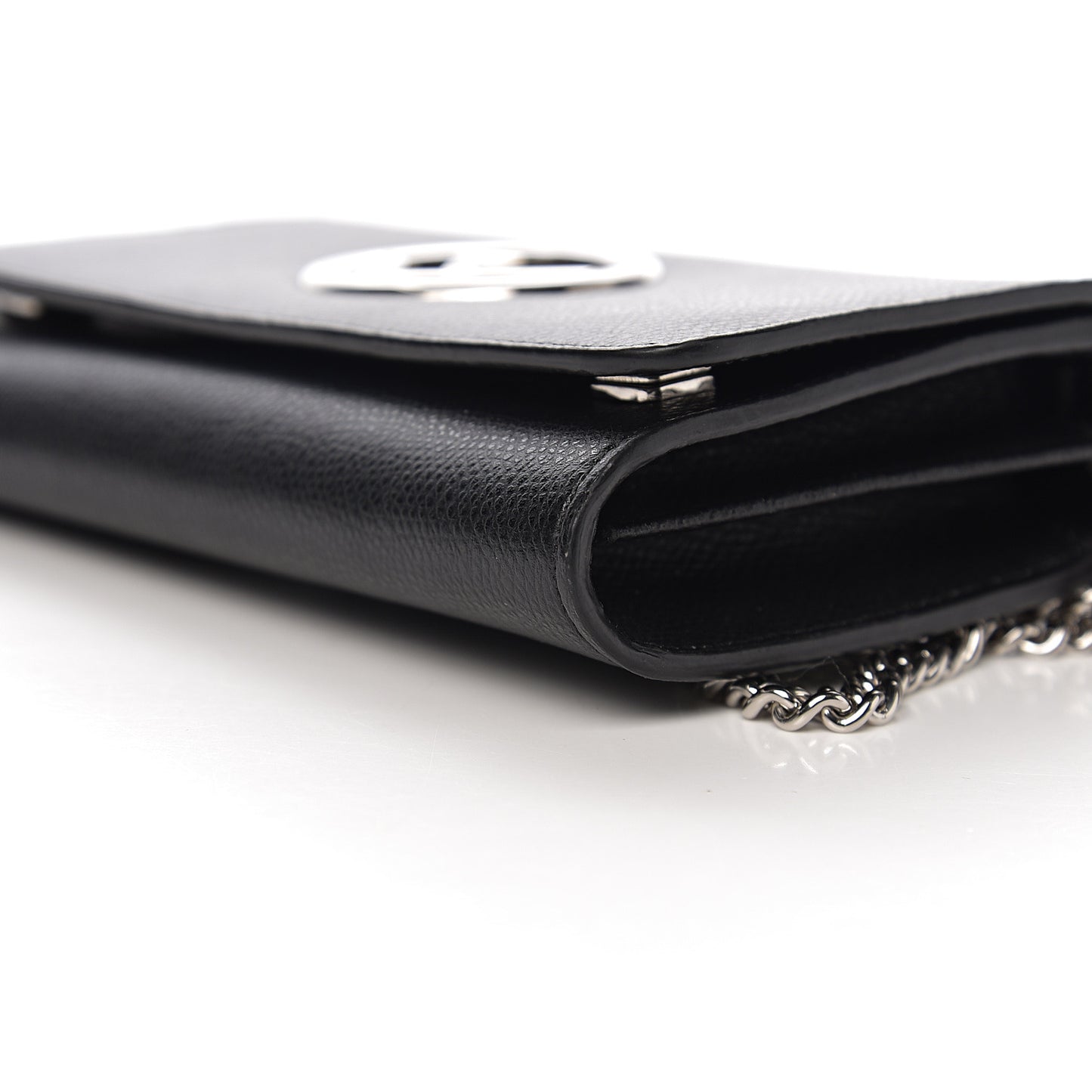 Vitello Cruise F is Fendi Wallet on Chain Black