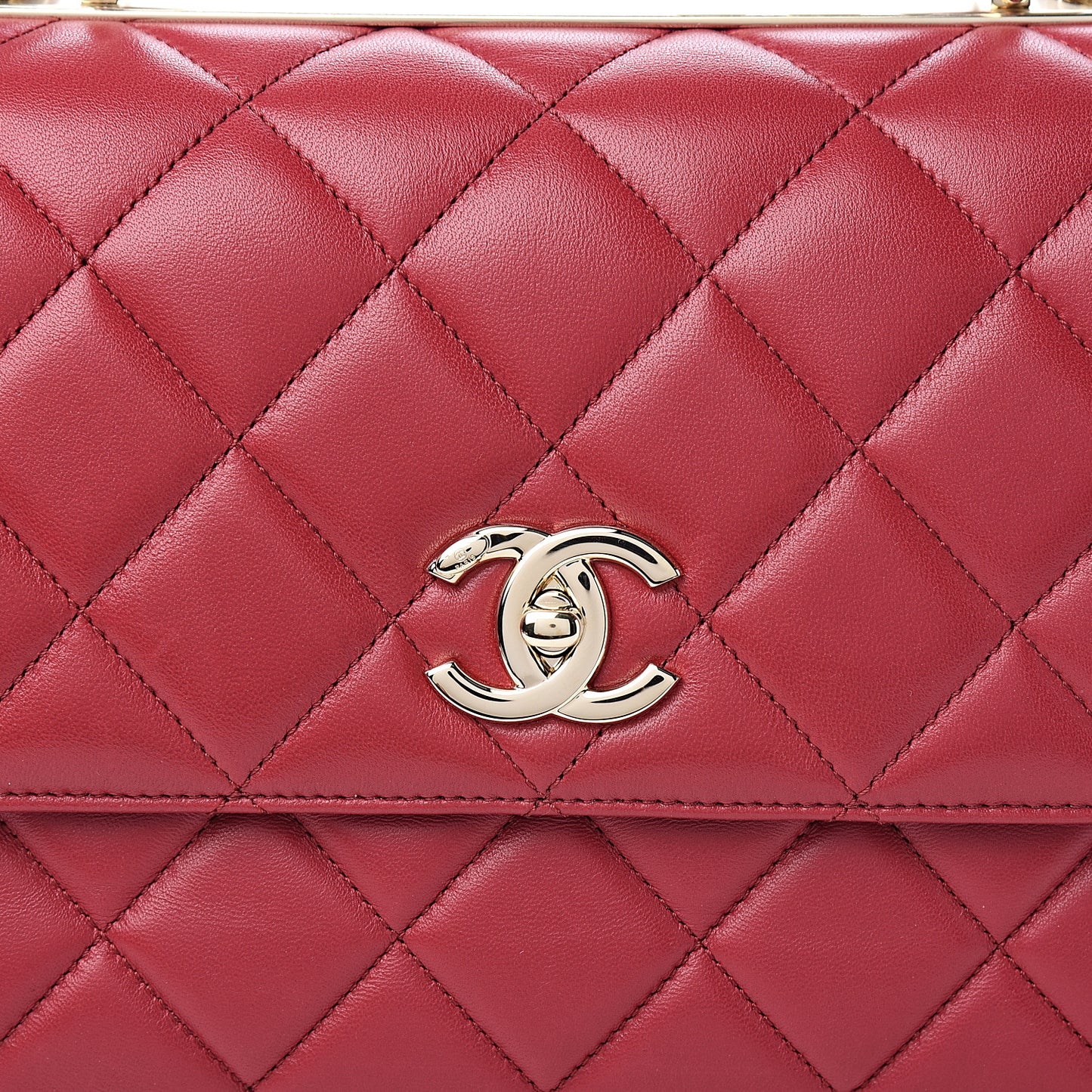 Lambskin Quilted Medium Trendy CC Flap Dual Handle Bag Red