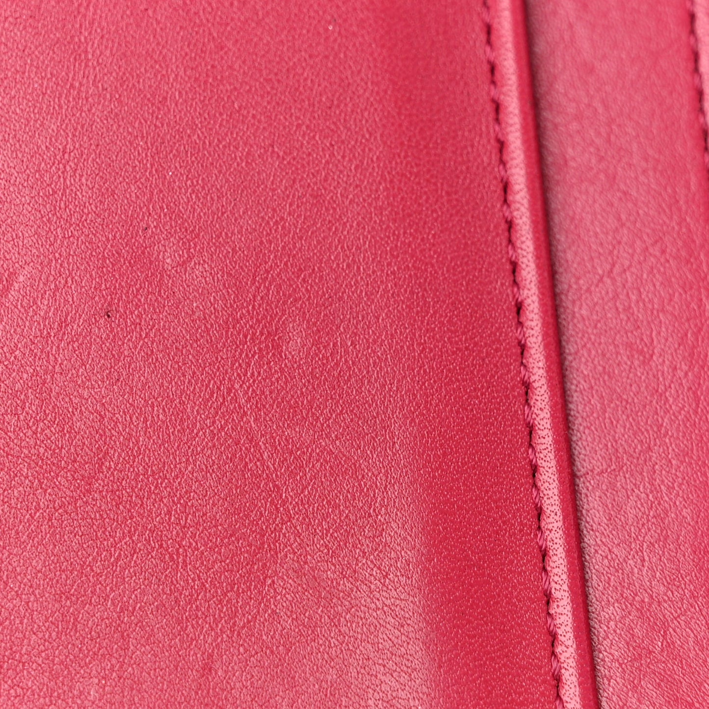 Caviar Sevruga Yen Wallet Red