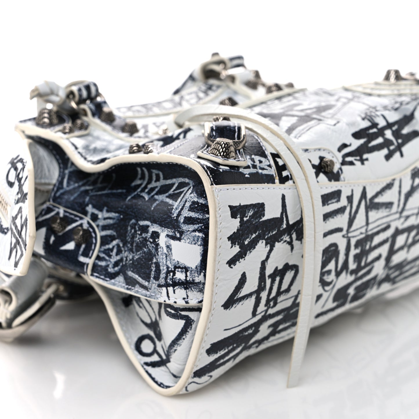 Agneau Arena Graffiti Neo Cagole Handbag XS White Black