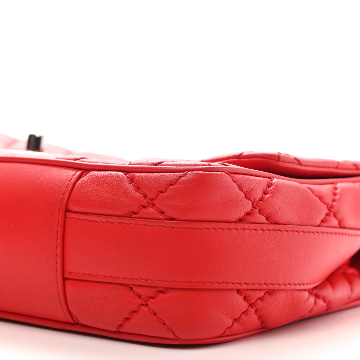 Lambskin Quilted Medium Easy Carry Flap Red