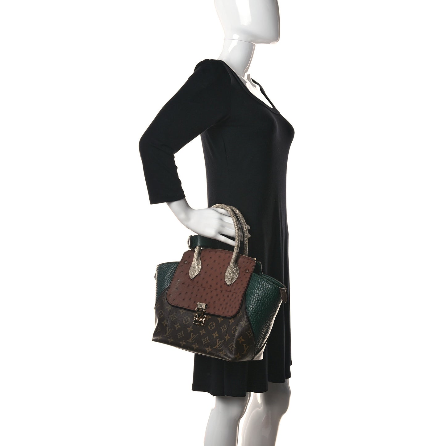 Ostrich Lizard Majestueux Shoulder Bag Vert