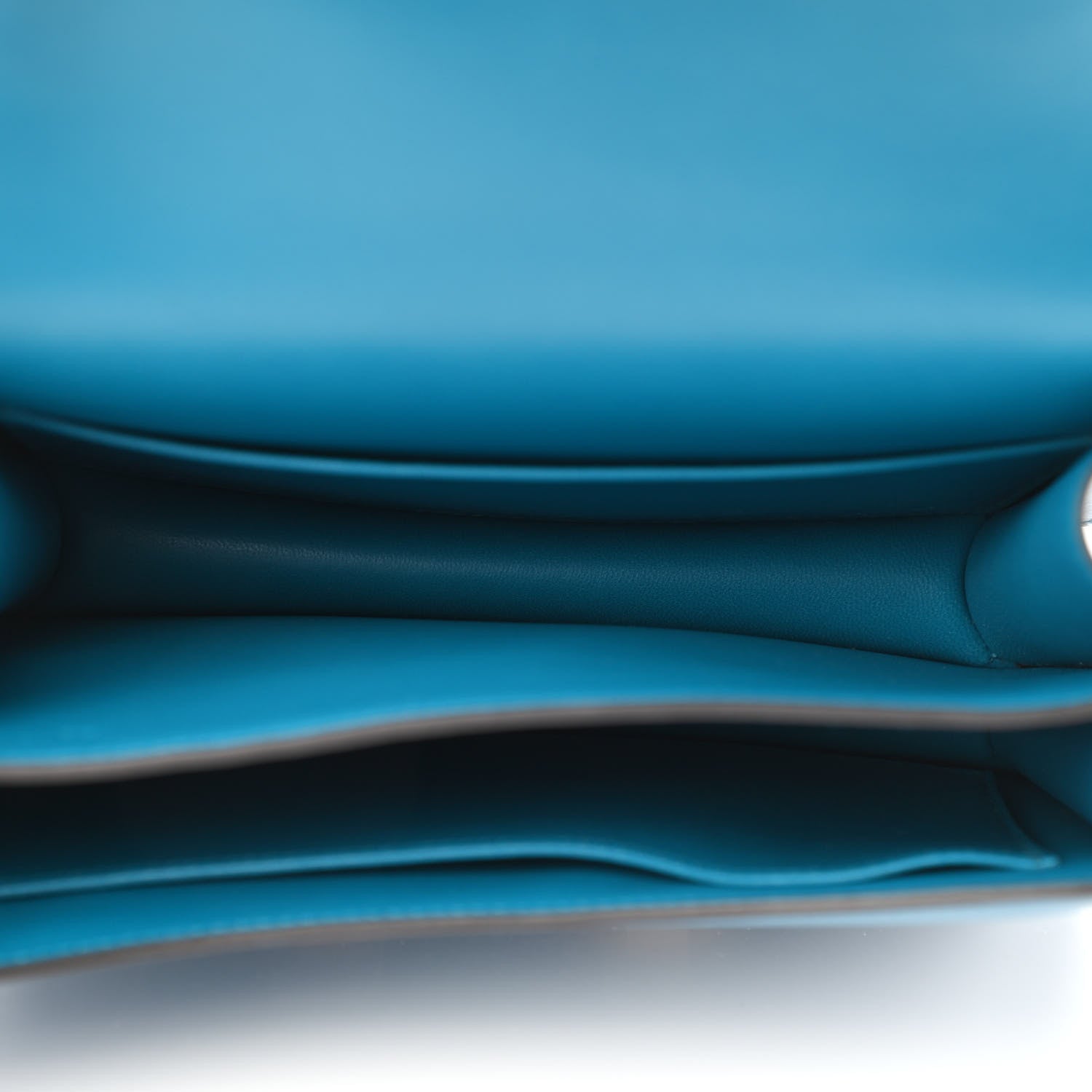 Hermes Tadelakt Constance 18 Bleu Izmir 5 of 10