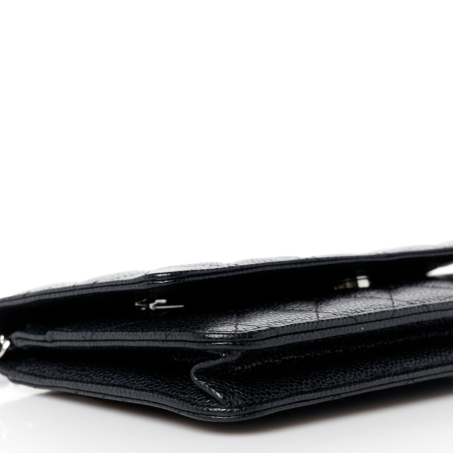 Caviar Quilted Wallet on Chain WOC Black