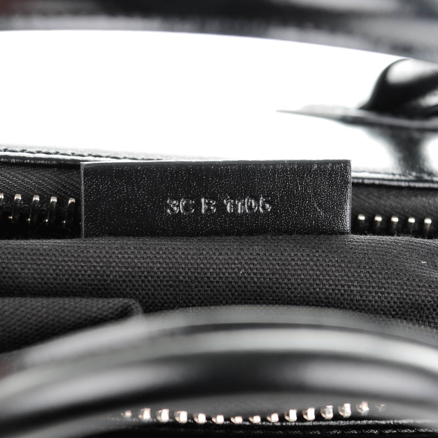 Shiny Lord Calfskin Small Antigona Black