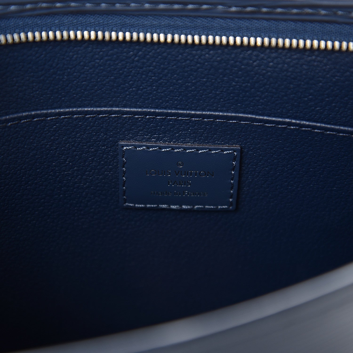 Louis Vuitton Epi Toiletry Pouch 26 Indigo 6 of 6
