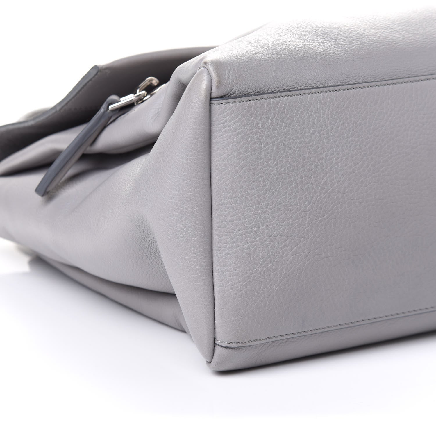 Givenchy Grained Calfskin Medium Pandora Pure Flap Bag Pearl Grey 18 of 19