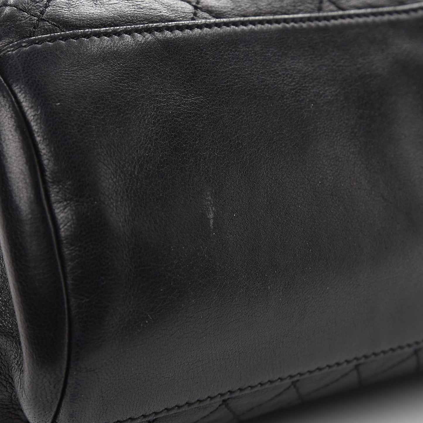 Lambskin Quilted New Lock Flap Black