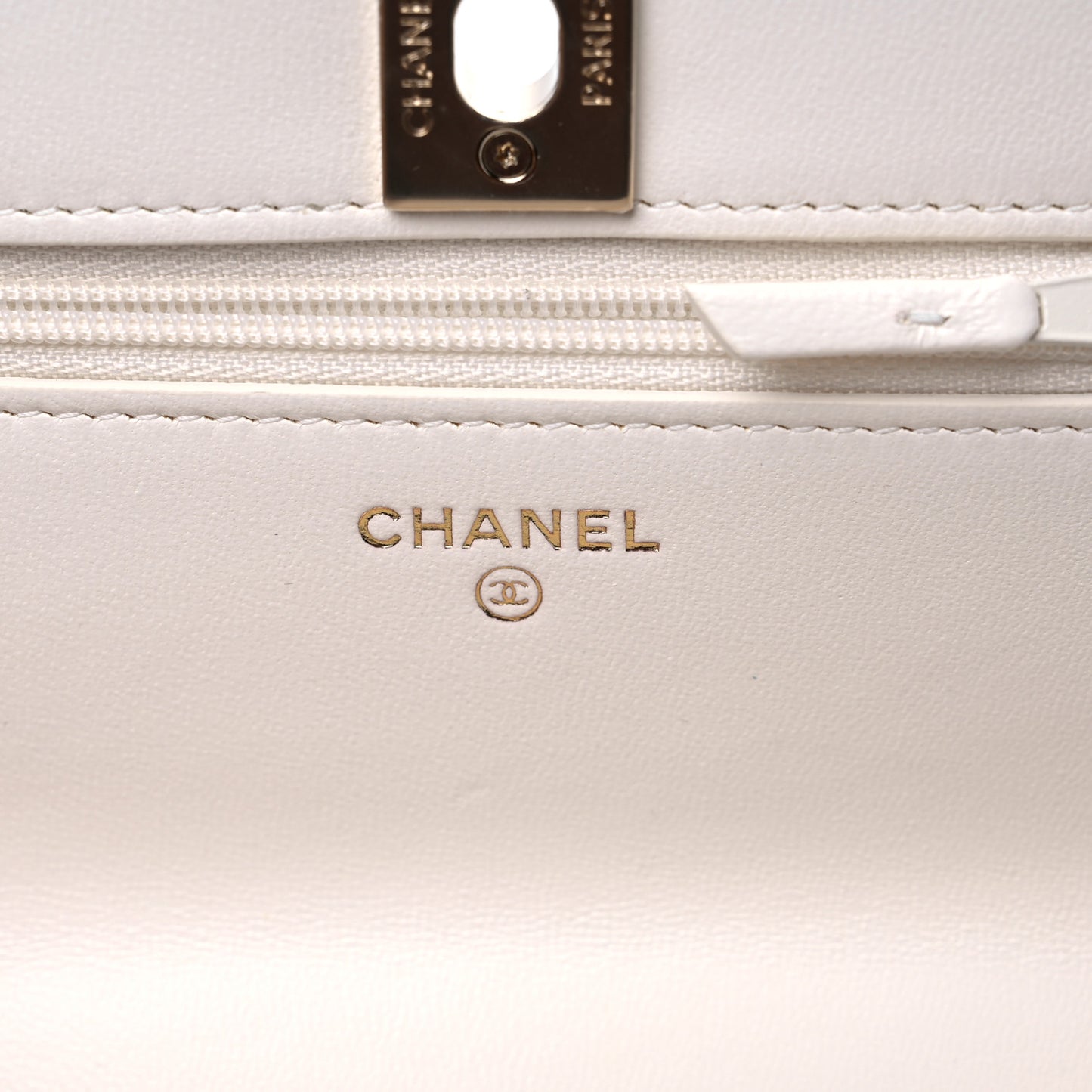 Lambskin Quilted Trendy CC Wallet On Chain WOC White