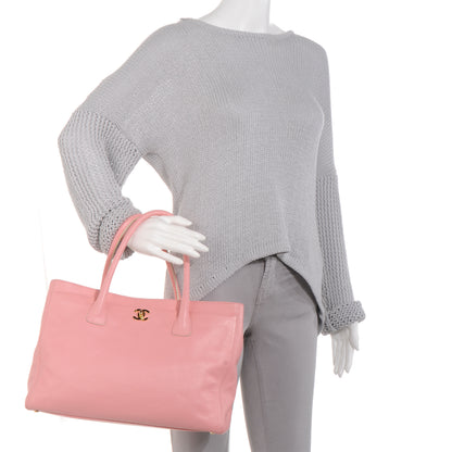 Chanel Calfskin Cerf Shopper Tote Pink 2 of 7