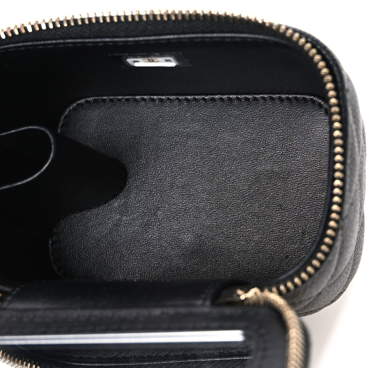 Caviar Quilted Sweetheart Mini Vanity Case Black