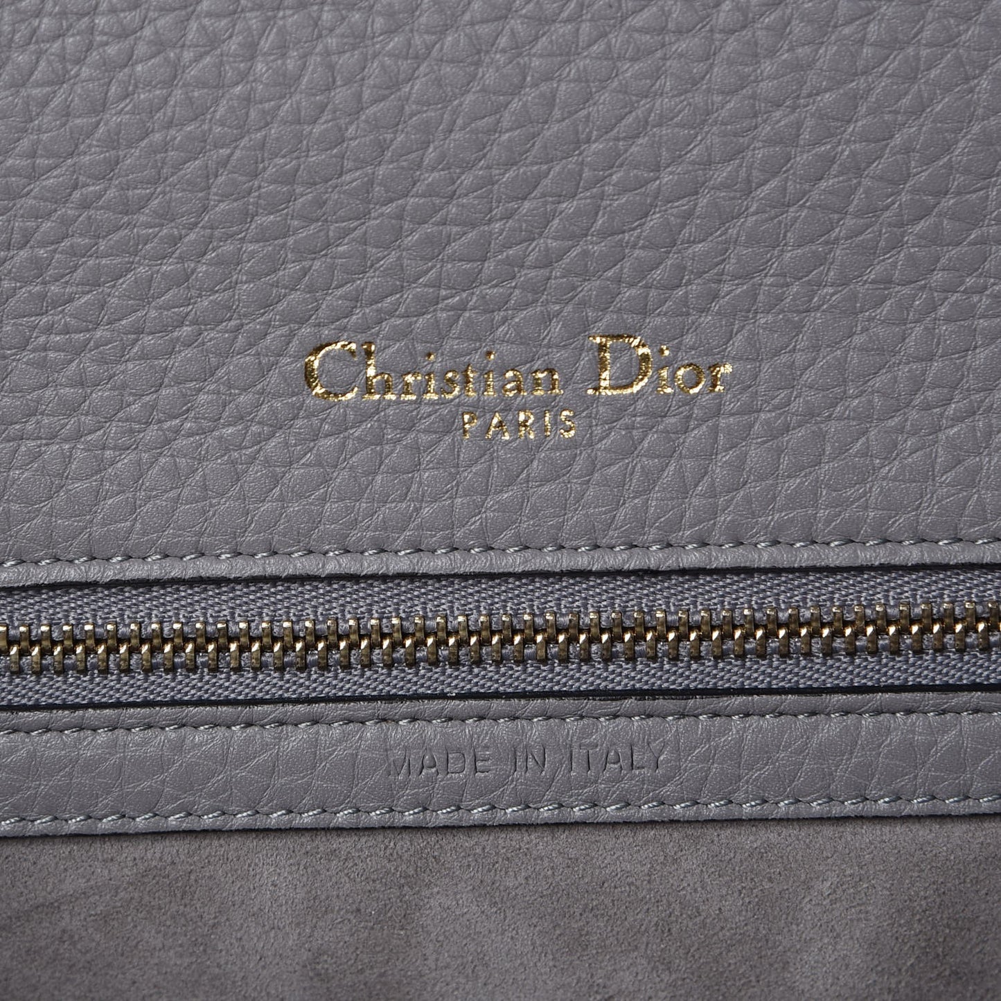 Grained Calfskin Medium Diorama Flap Bag Gris