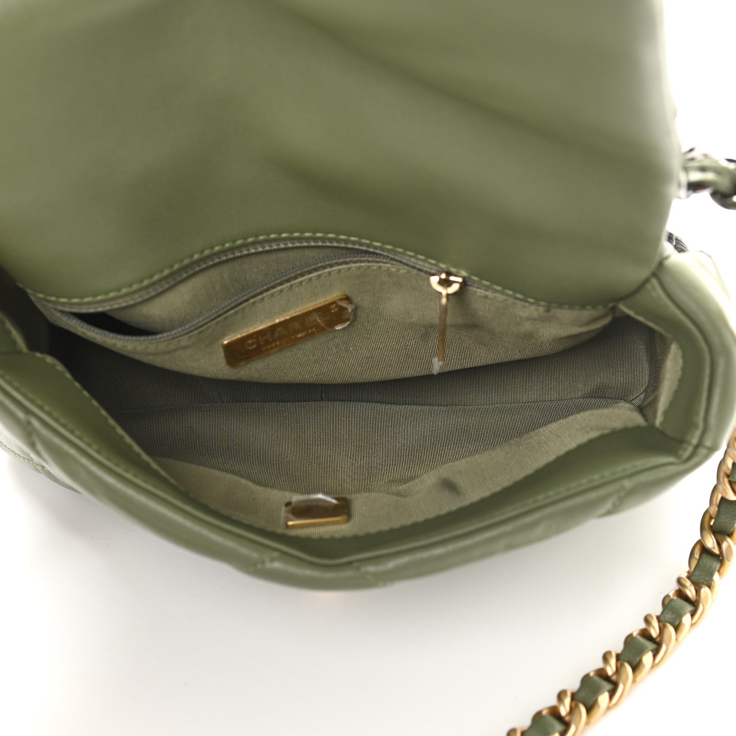 Chanel Lambskin Quilted Medium Chanel 19 Flap Green 4 of 8