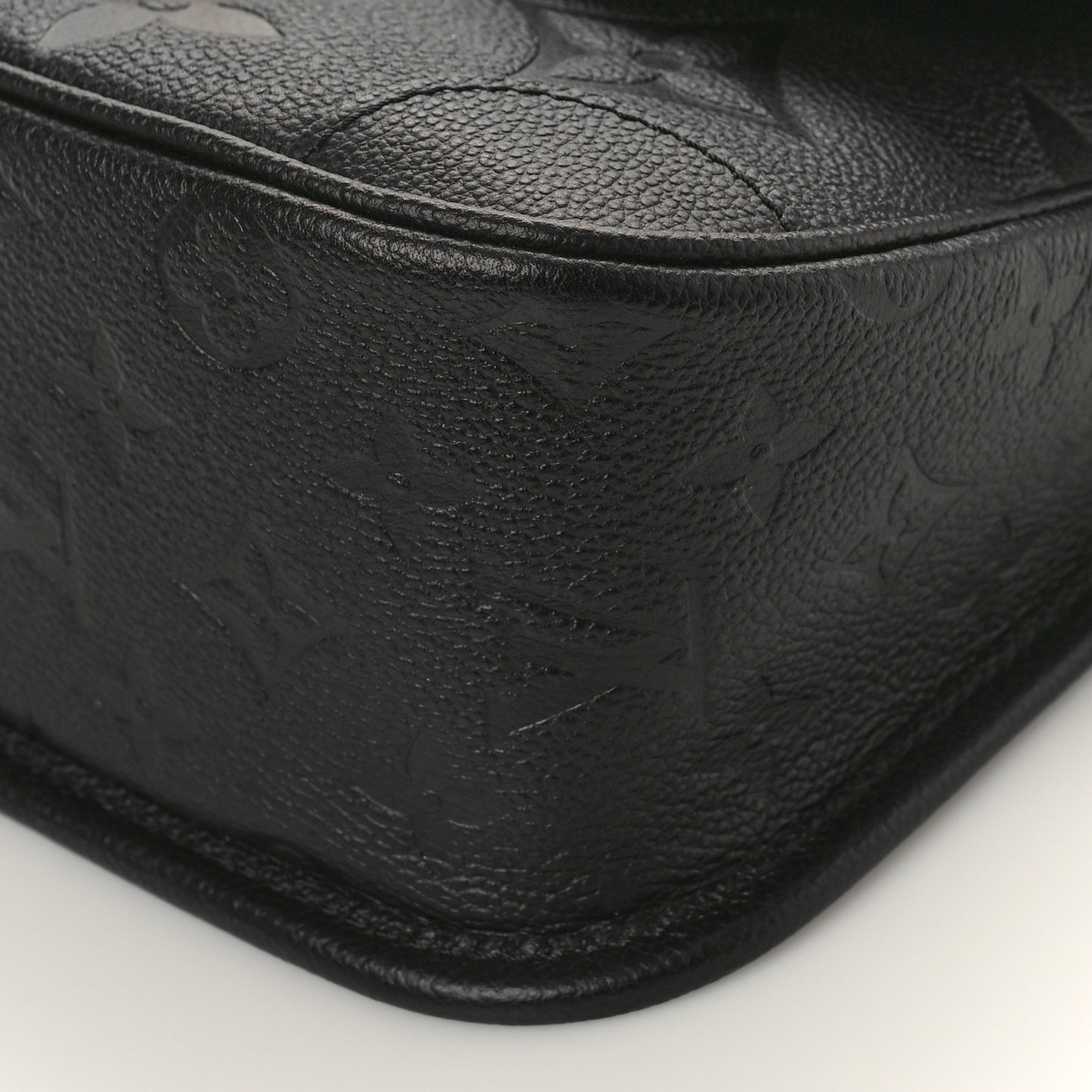 Empreinte Monogram Giant Diane Black