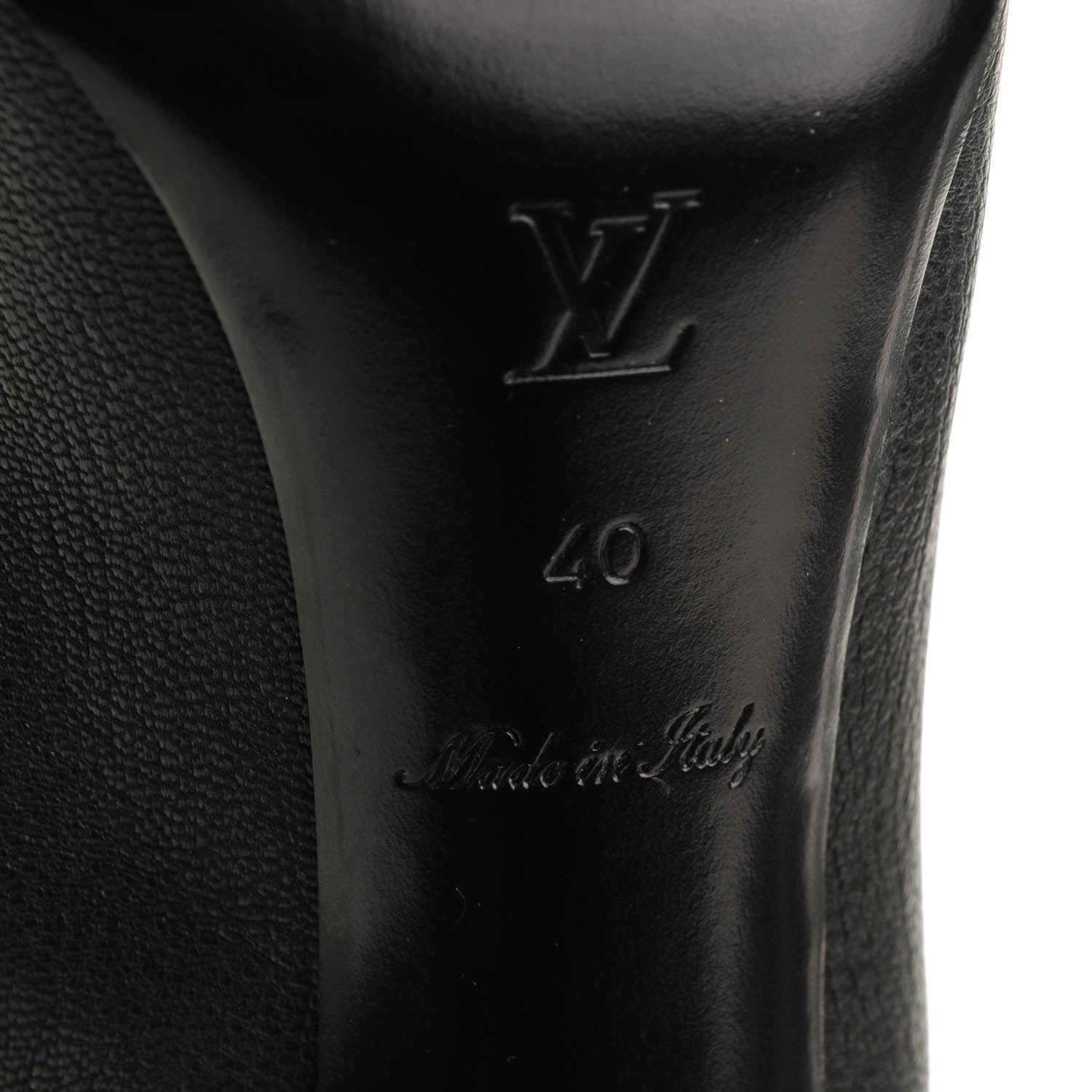 Louis Vuitton Grained Goatskin Queen Ankle Boots 40 Black 6 of 8