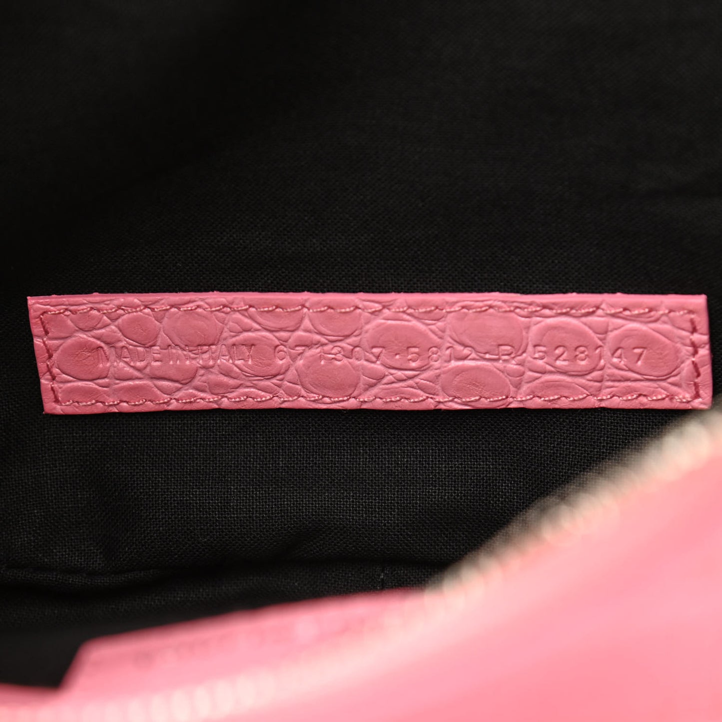 Extra Supple Calfskin Crocodile Embossed Small Le Cagole Shoulder Bag Sweet Pink