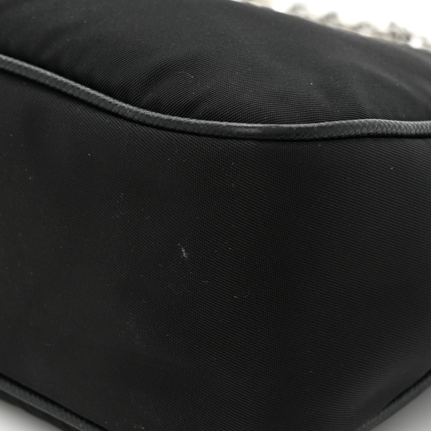 Saffiano Lux Re-Edition 2005 Shoulder Bag Black
