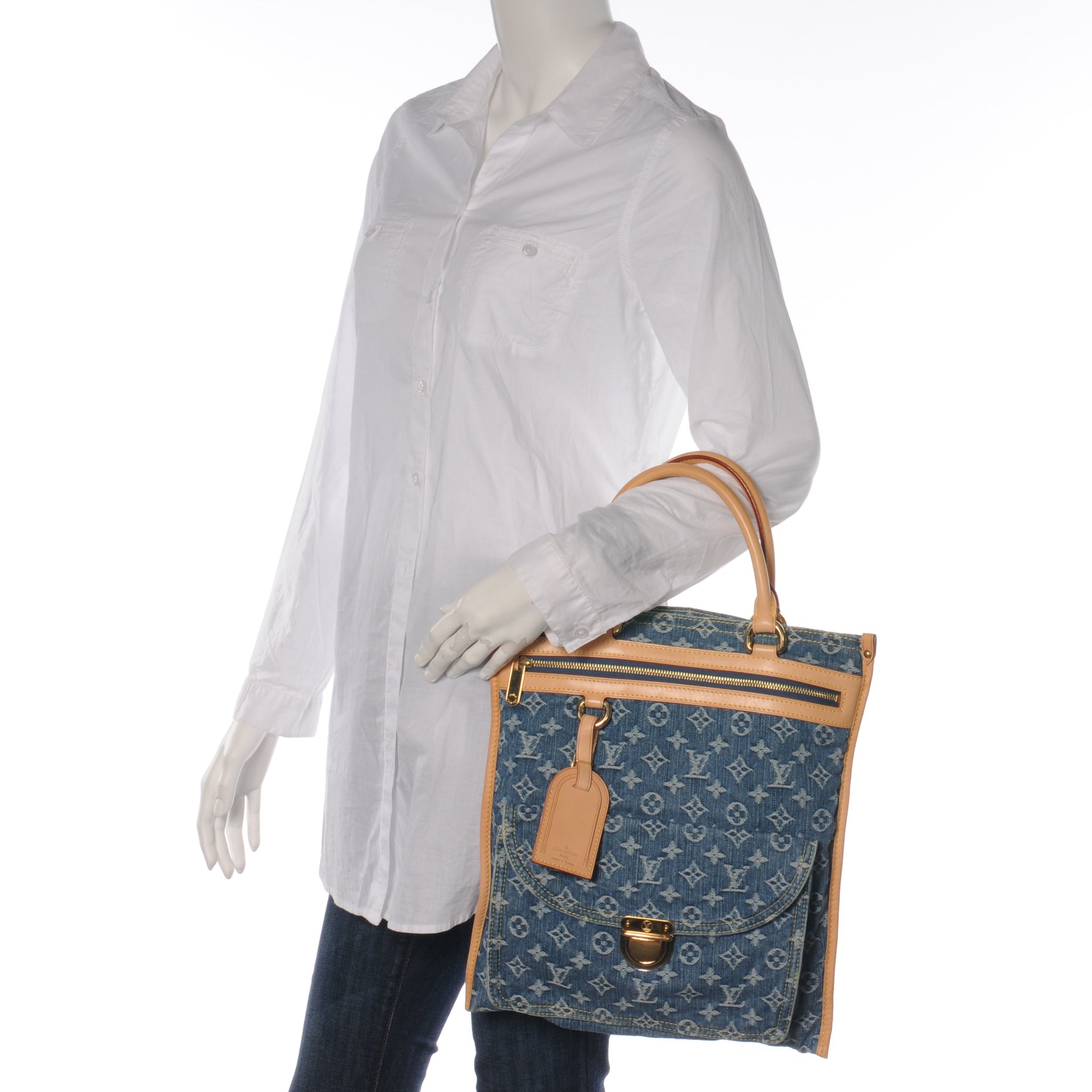 Louis Vuitton Denim Sac Plat 2 of 9
