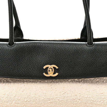 Chanel Grained Calfskin Boucle Urban Essentials Small Shopping Bag Black Ivory 8 of 10