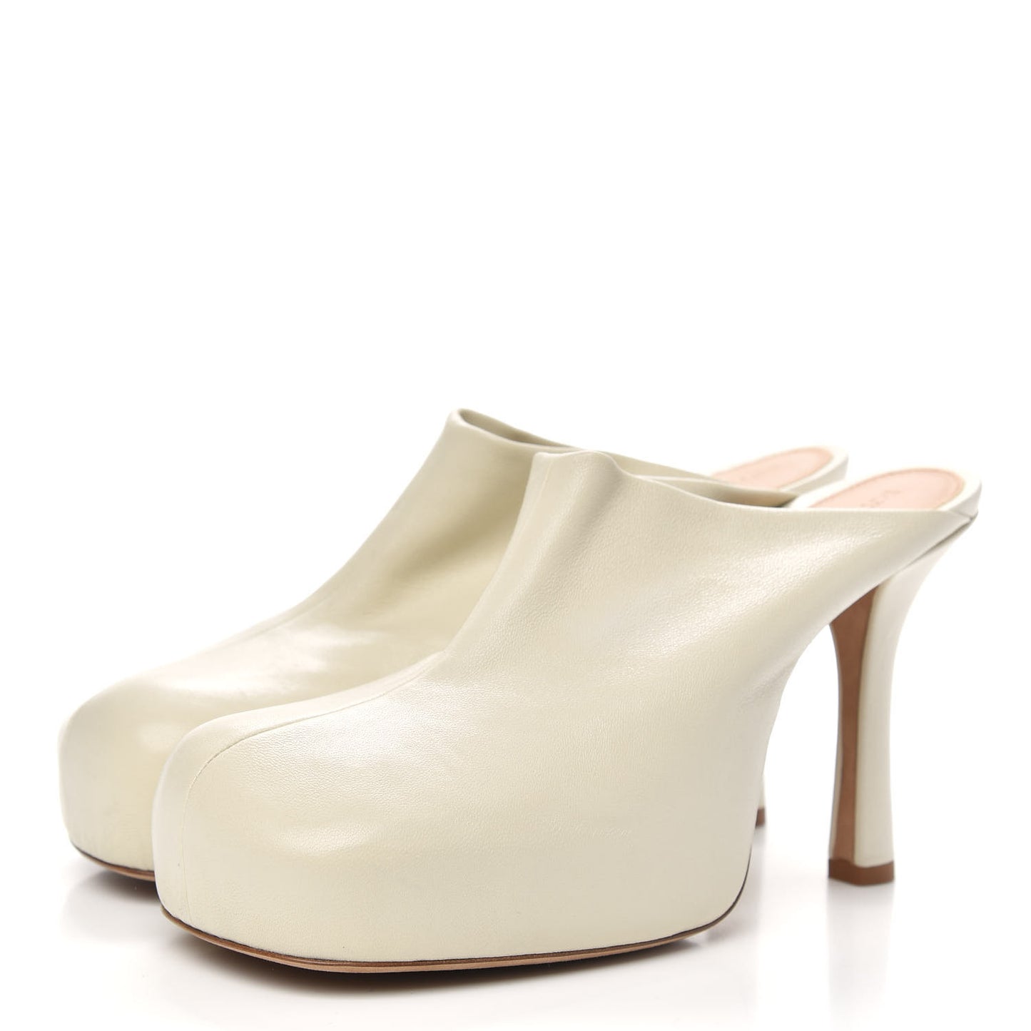 Stretch Nappa The Bold Mules 38 Wax
