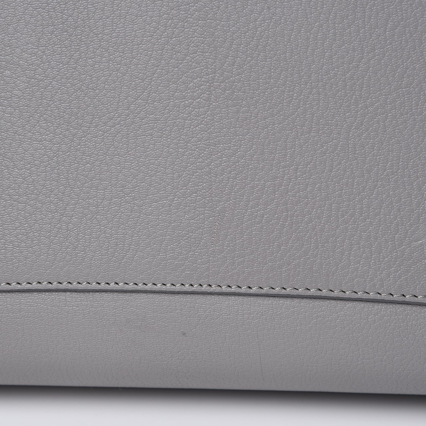 Sugar Goatskin Medium Antigona Pearl Grey