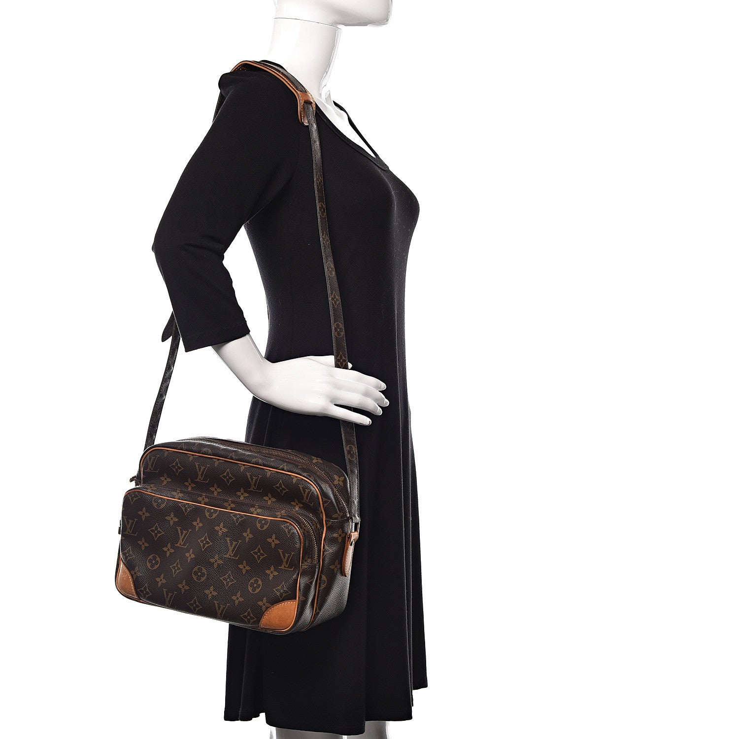 Louis Vuitton Monogram Nil 28 2 of 9