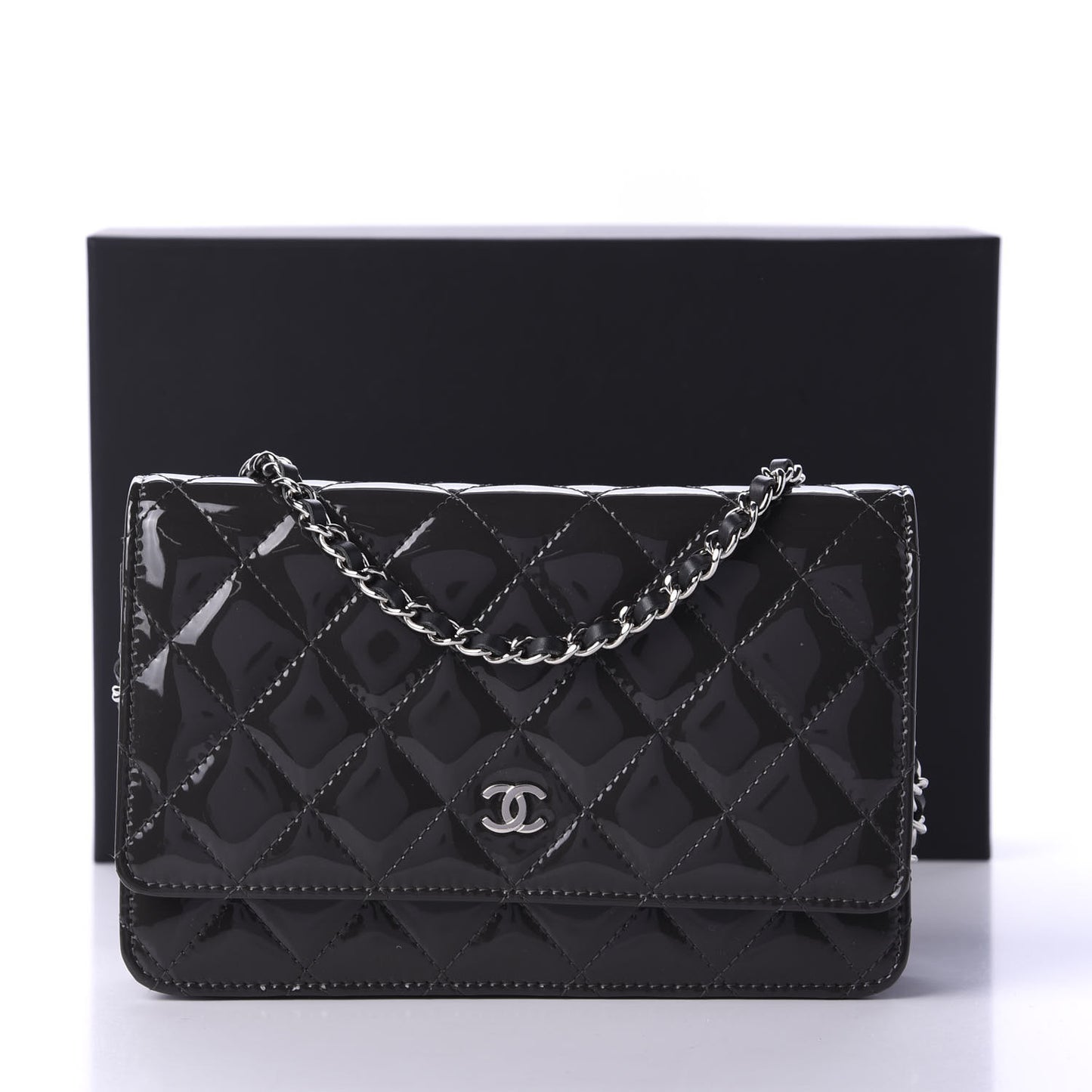 Patent Quilted Wallet On Chain WOC Black