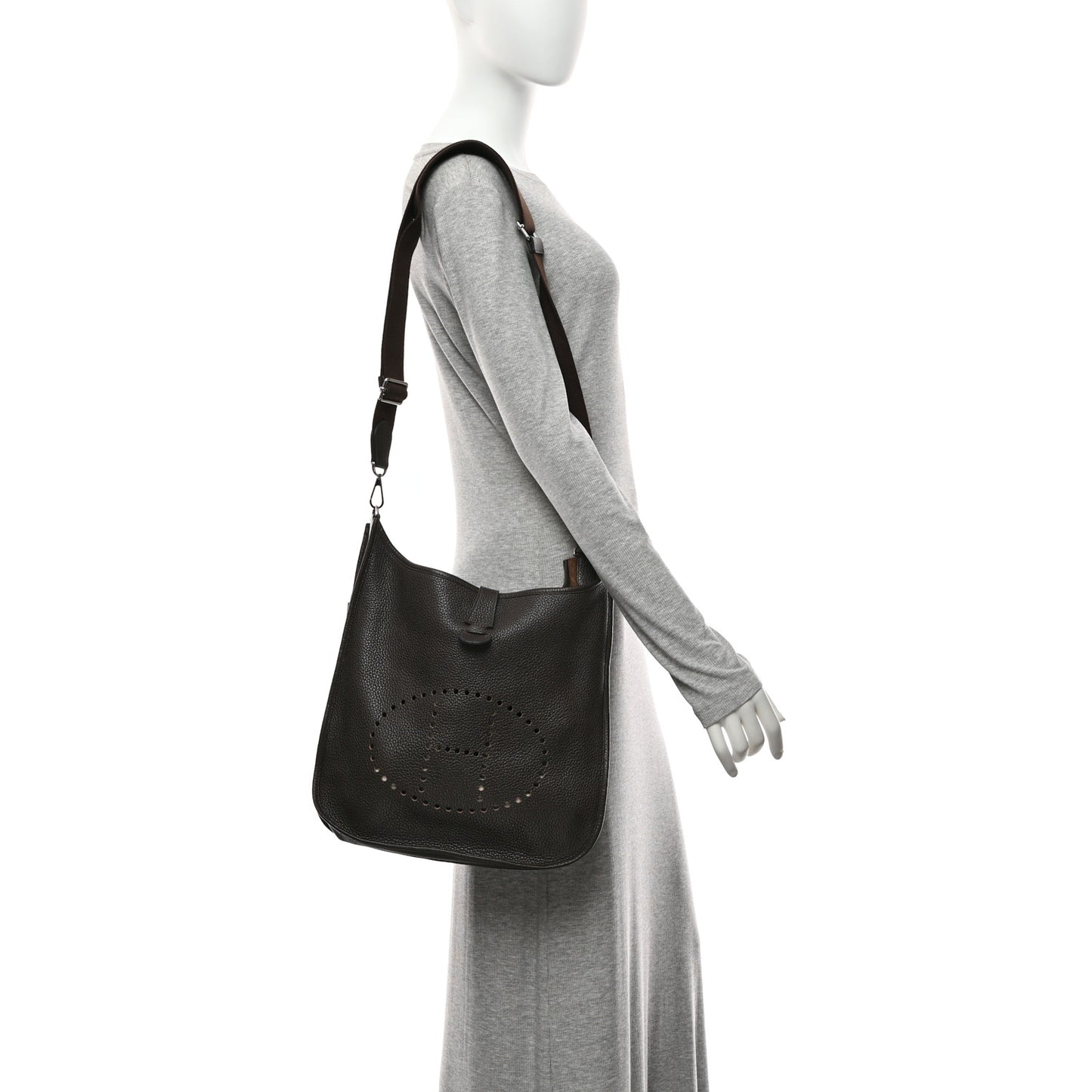 Taurillon Clemence Evelyne III GM Cafe