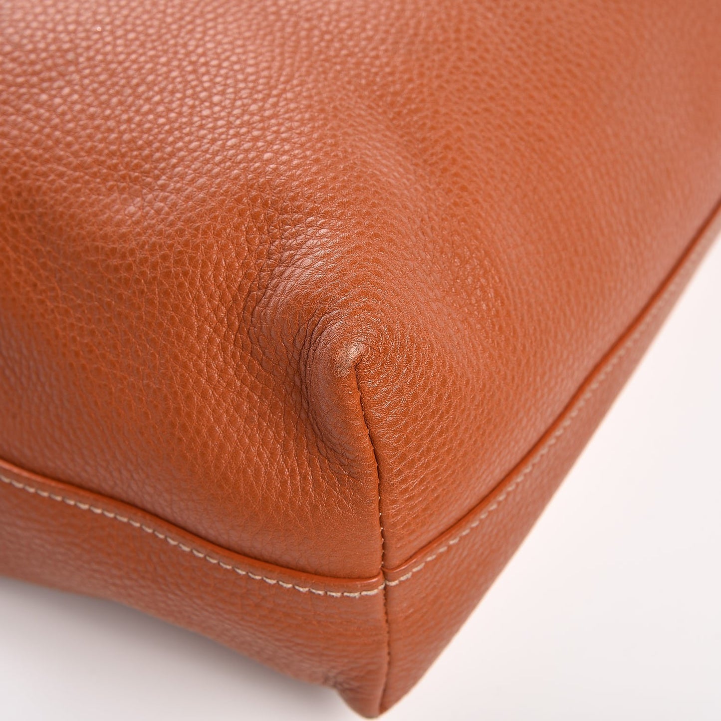 Vitello Daino Tote Caramel