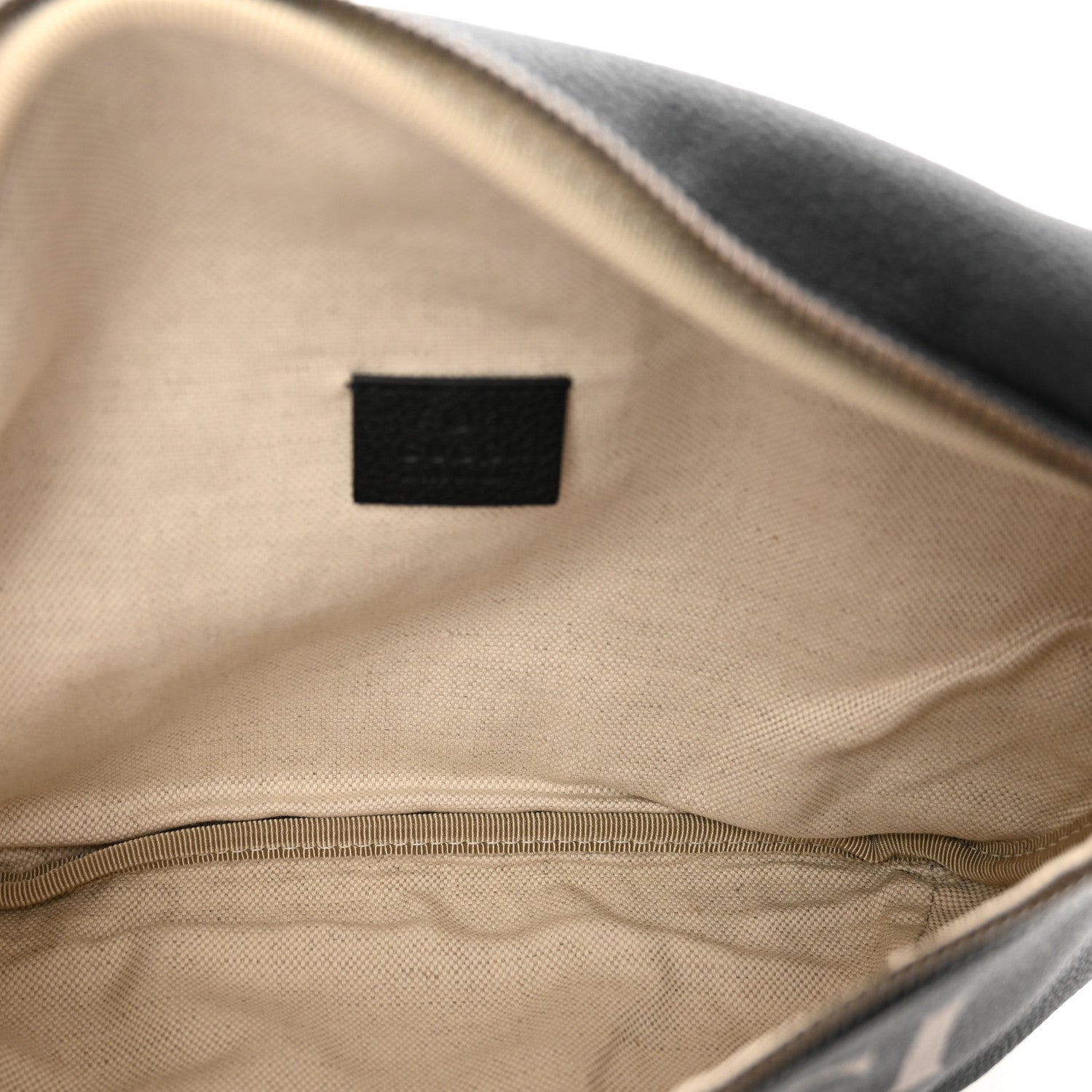 Gucci Grained Calfskin Logo Belt Bag Black 5 of 9