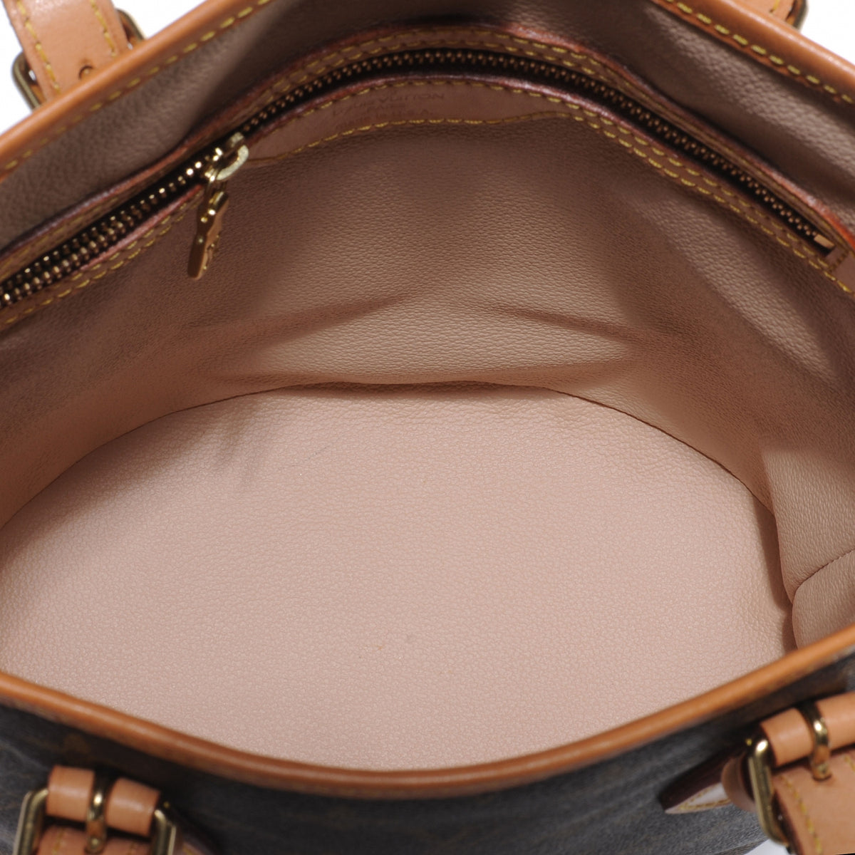 Monogram Petit Bucket 23