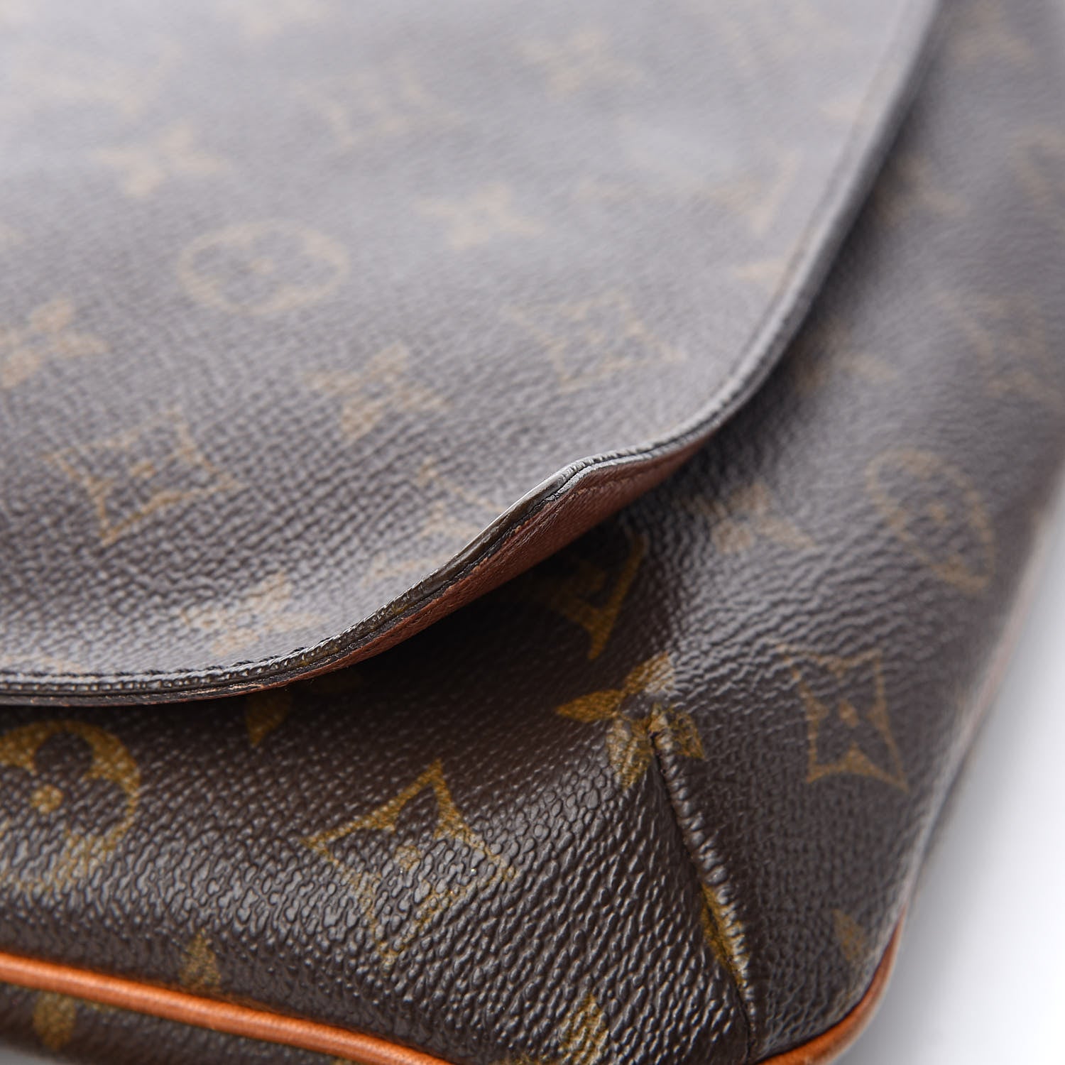 Louis Vuitton Monogram Musette Tango 13 of 14