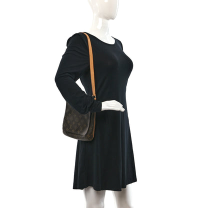 Louis Vuitton Monogram Musette Salsa 2 of 10
