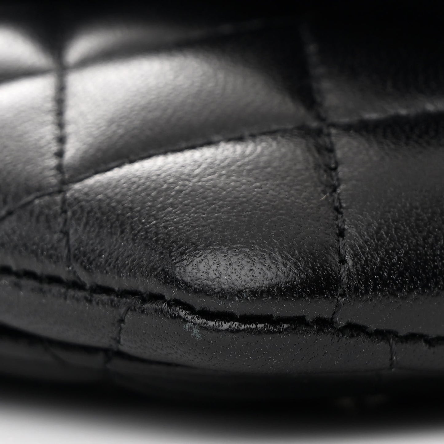 Lambskin Quilted Glasses Case With Chain Black