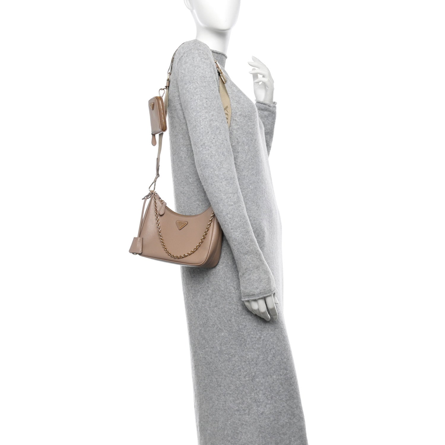 Prada Saffiano Lux Re-Edition 2005 Shoulder Bag Cammeo 2 of 11