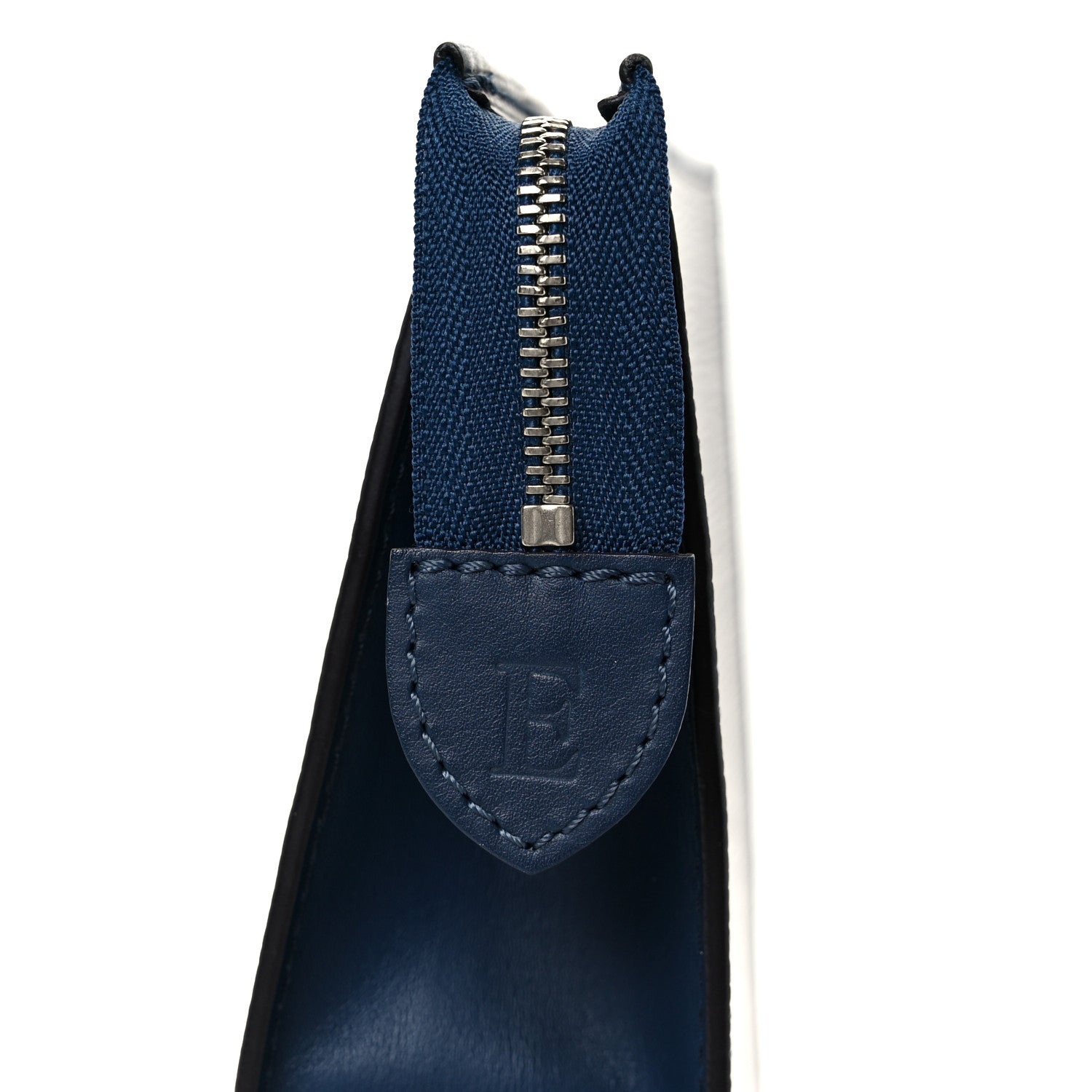 Louis Vuitton Epi Toiletry Pouch 26 Indigo 8 of 11