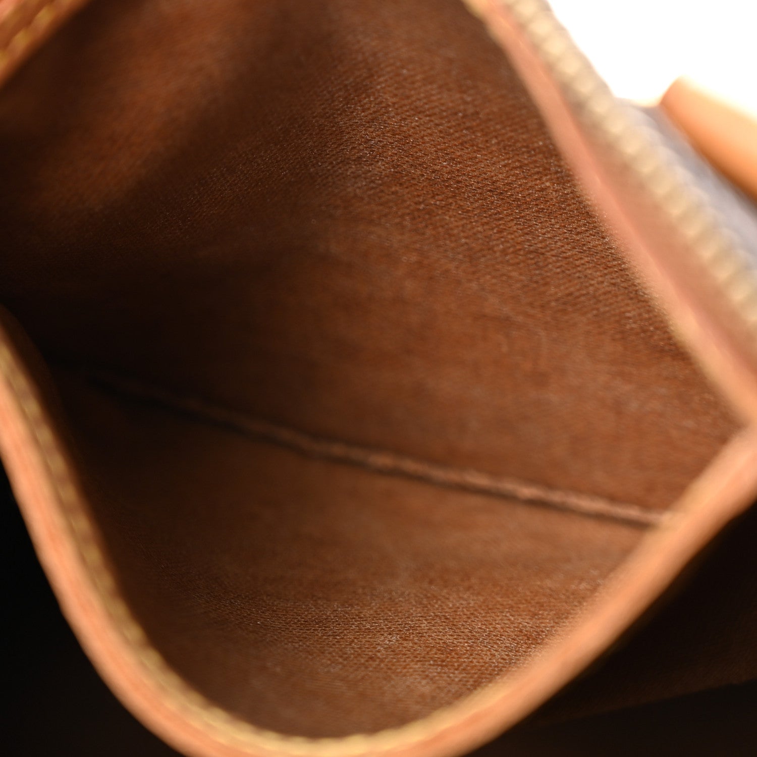 Louis Vuitton Monogram Speedy 25 11 of 14