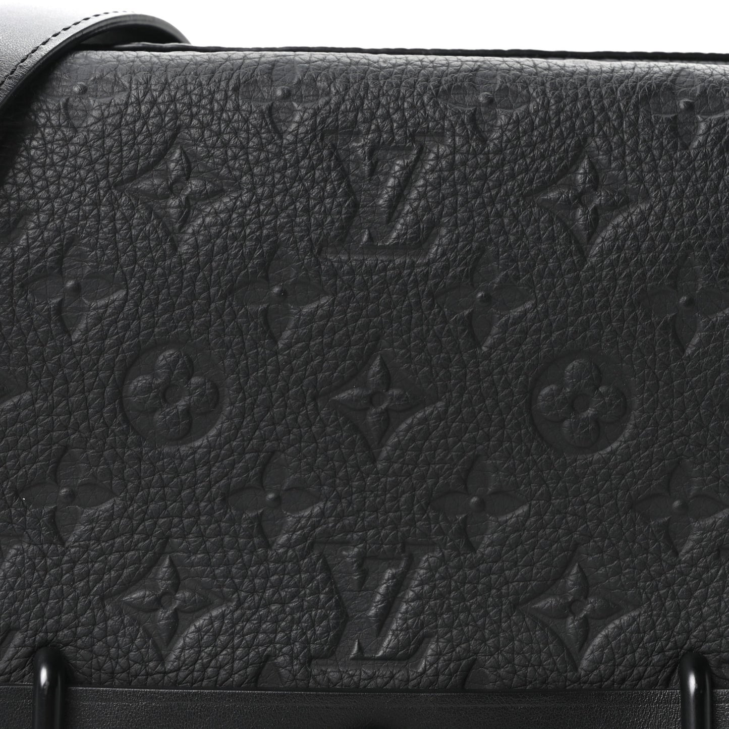 Taurillon Monogram Steamer Messenger Black