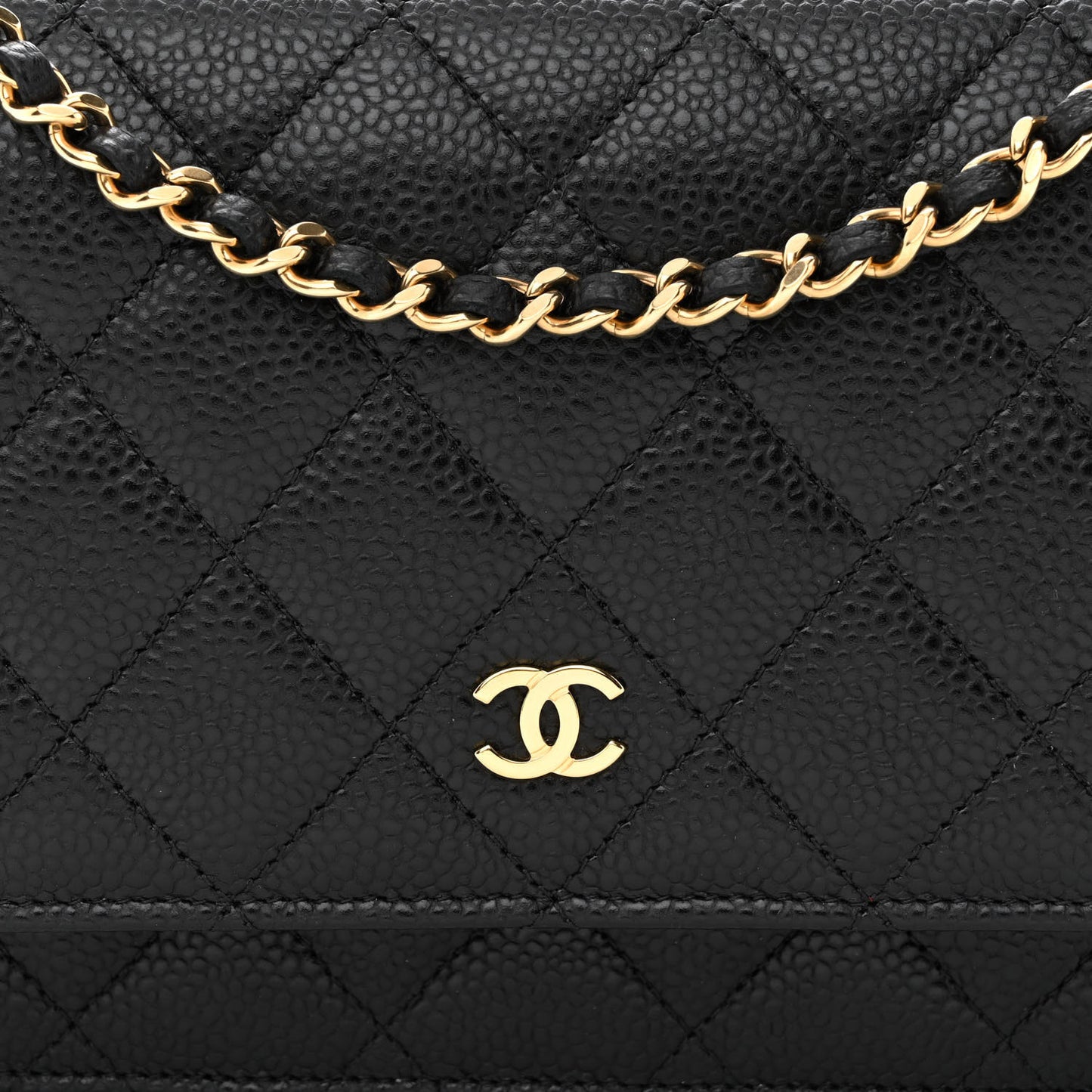 Caviar Quilted Wallet on Chain WOC Black