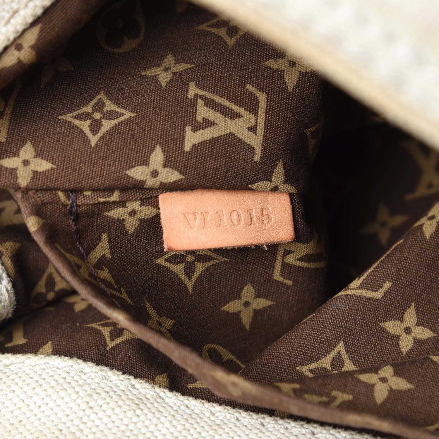Louis Vuitton Toile Globe Shopper Cabas MM Red 7 of 21