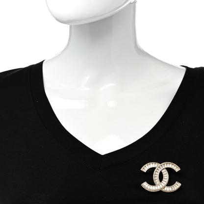 Chanel Baguette Crystal CC Brooch Gold 2 of 4