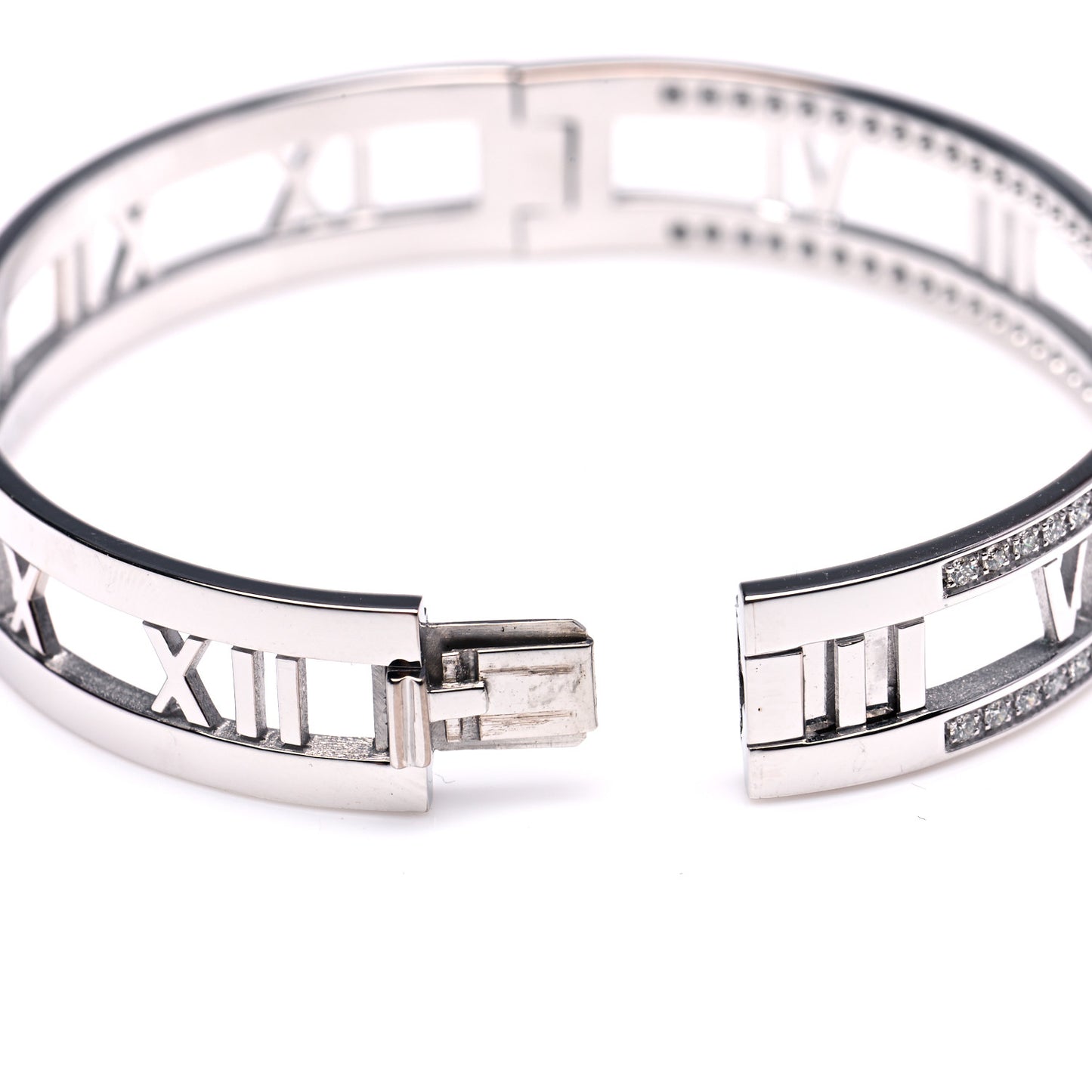 18K White Gold Diamond Atlas Open Hinged Bangle Bracelet
