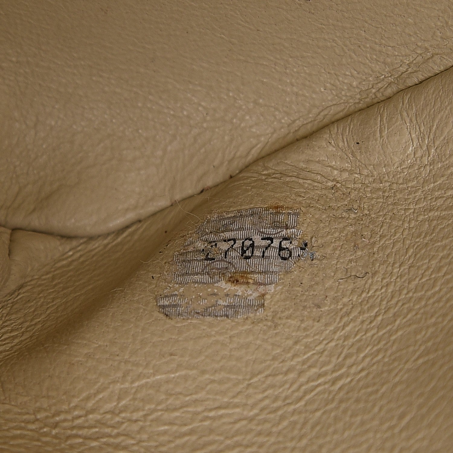 Chanel Caviar CC Shoulder Bag Light Beige 8 of 17