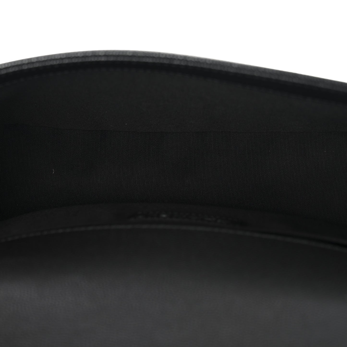 Caviar Quilted Medium Boy Flap Black