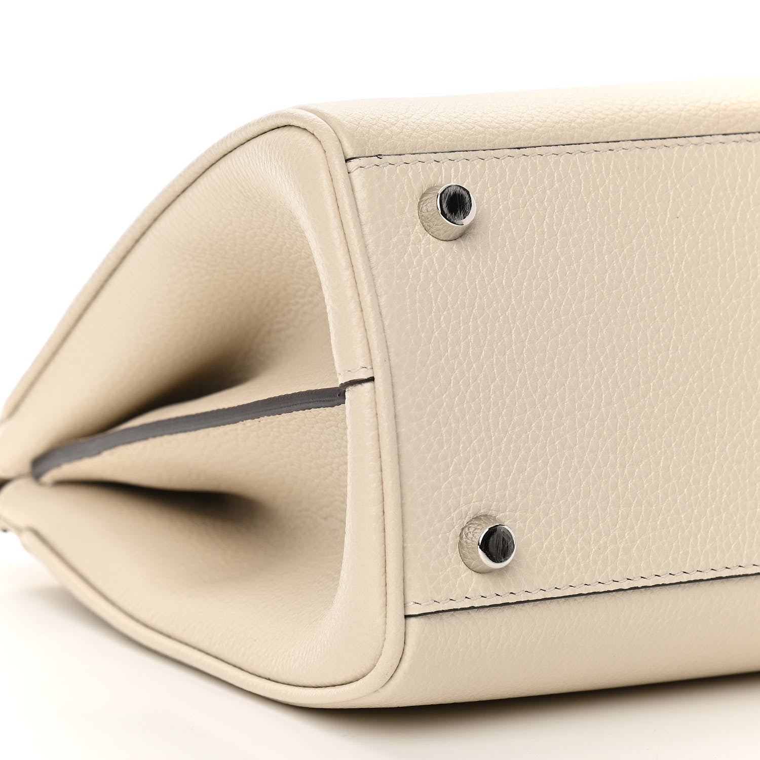 Gucci Grainy Calfskin Small Zumi Top Handle Bag Mystic White 6 of 10