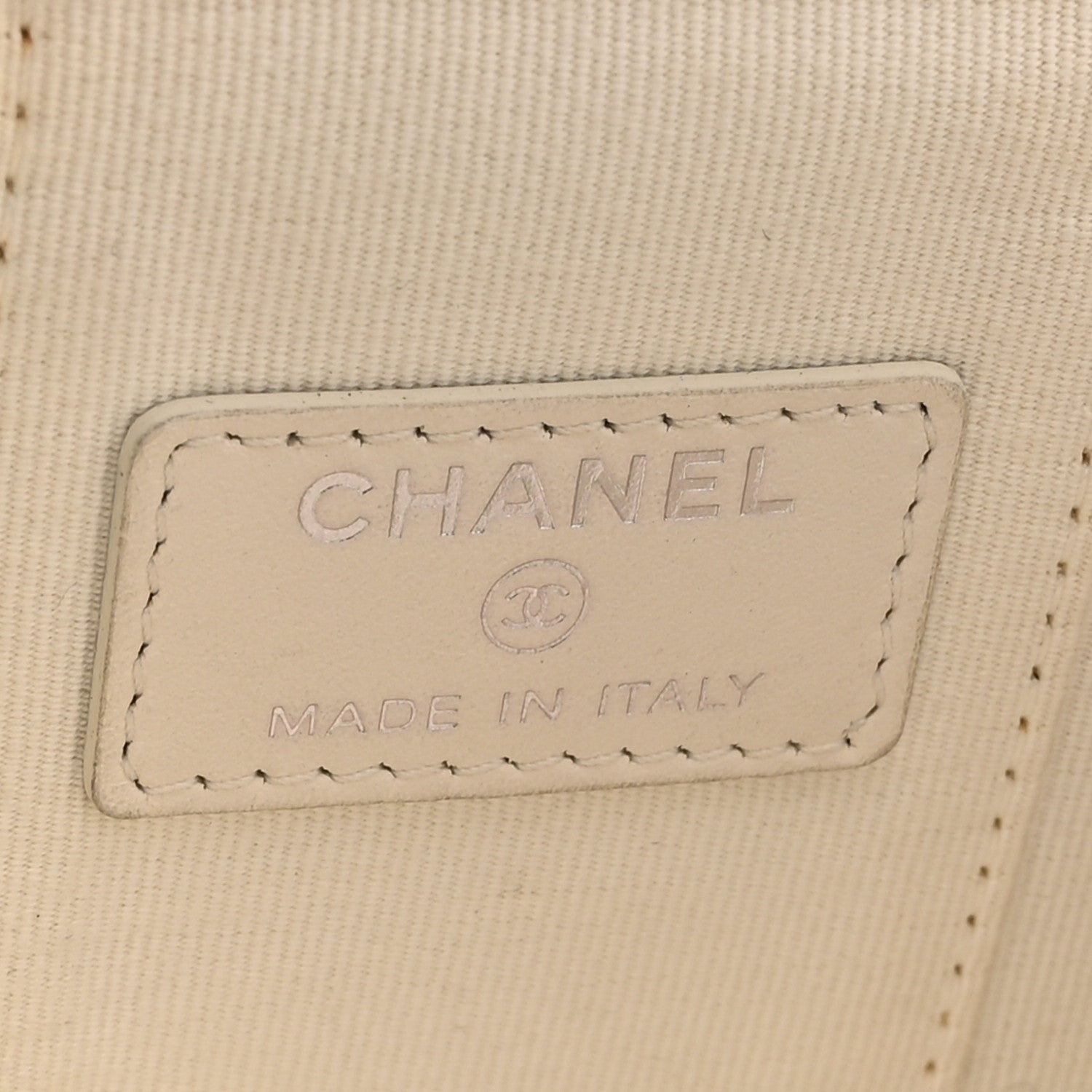 Chanel Caviar Quilted Enamel Coco Mini Vanity Case With Chain White 8 of 11